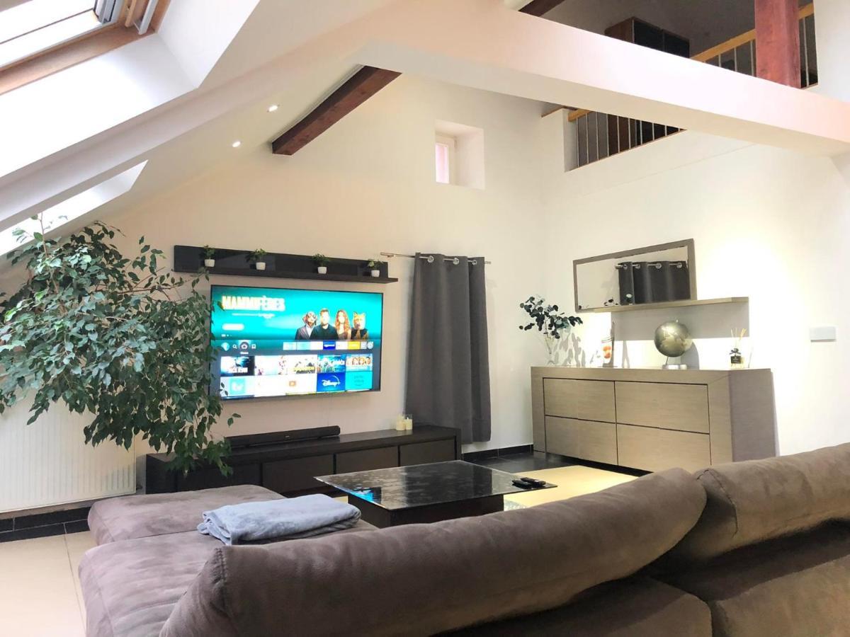 Cozy 120M² Apartment With 3 Bedrooms And 1 Home Cinema Useldange Exterior foto